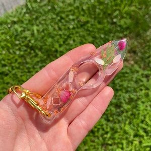 🌸 Hand made Resin Knuckle Knife✨